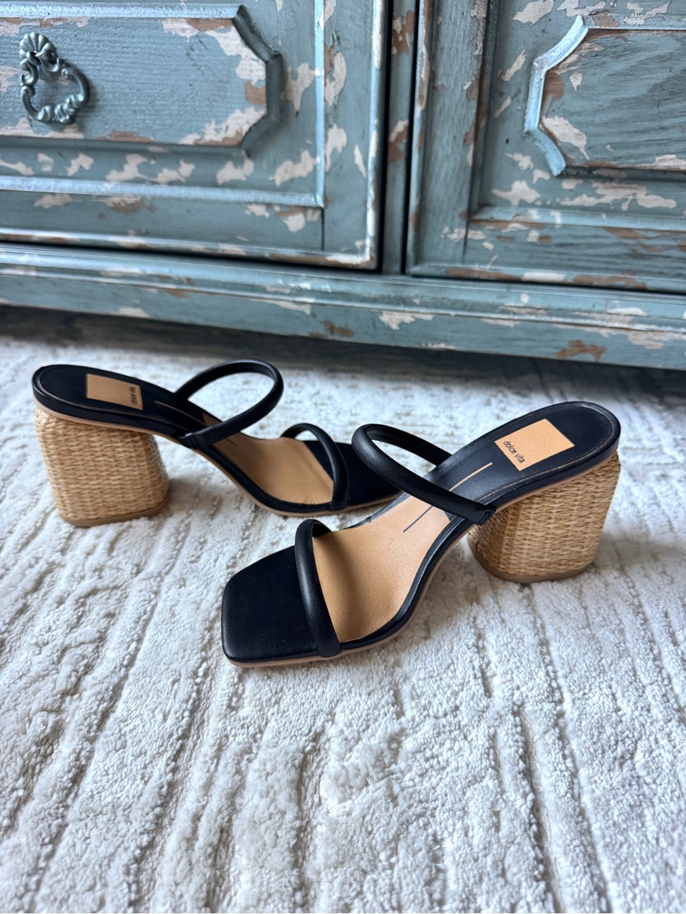 Dolce Vita Black Strappy Woven Block Heel Sandals. Y2K / 90’s vintage. Mules